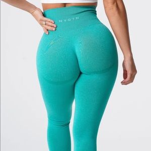 NVGTN Turquoise Contour Seamless leggings. Small. Like new!